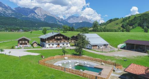 Deluxe Two-Bedroom Apartment with Balcony and Mountain View