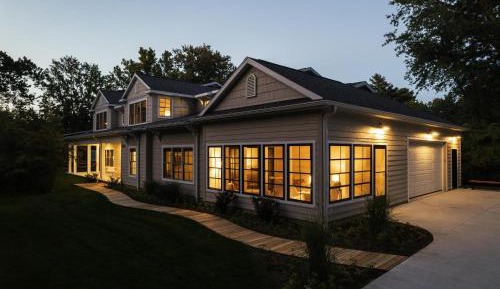 Six-Bedroom Holiday Home