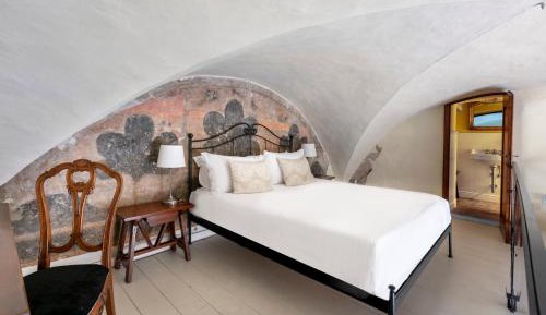 1 Bedroom Apartment with Sofa Bed - Duplex