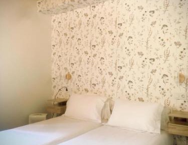 Twin Room with Private Bathroom