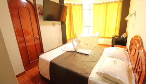 Queen Room with Spa Bath