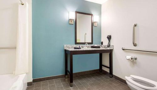 King Room - Disability Access/Non-Smoking