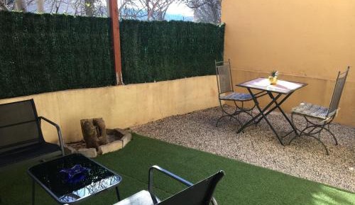 Apartment with Garden View