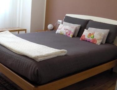 One-Bedroom Standard Apartment