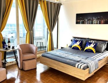 Queen Room with Balcony
