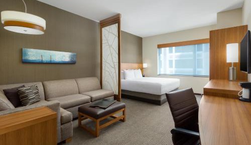 King Room with Sofa Bed and Accessible Tub - Disability Access