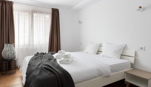 Two-Bedroom Apartment with AC