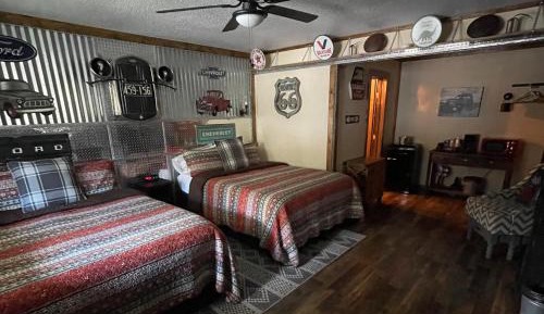 Deluxe Queen Room