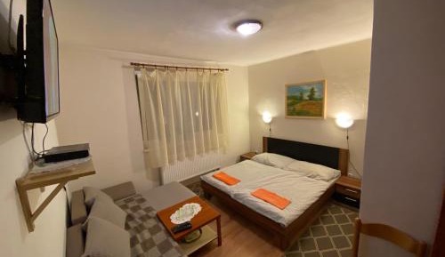 Double Room with Private Bathroom