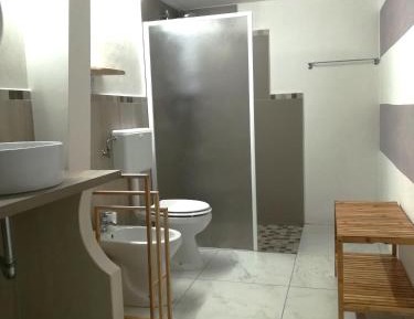 Studio with Spa Bath