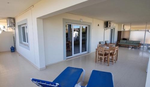 Superior One-Bedroom Apartment with Balcony