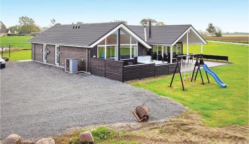 Five-Bedroom Holiday Home