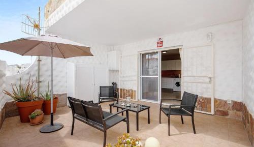 Superior One-Bedroom Apartment
