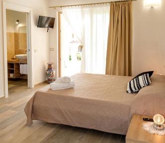 King Room with Garden View