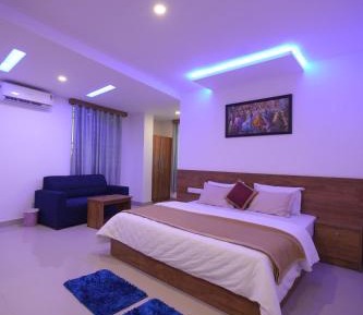 Deluxe King Suite