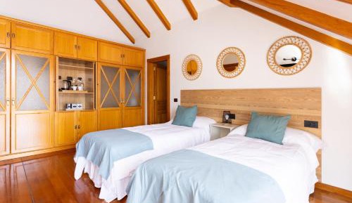 Large Double Room