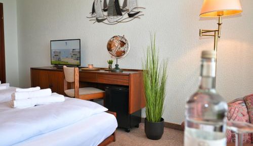 Double Room with Balcony and Sea View