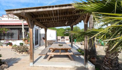 Villa with Garden View