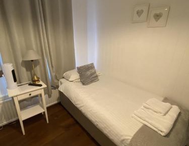 Standard Single Room with Shower