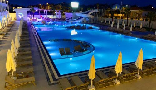 Double Room with Pool View