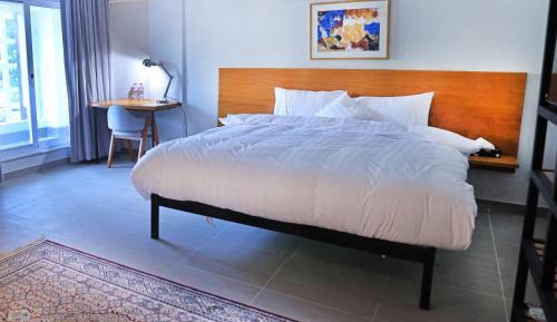 Deluxe King Suite