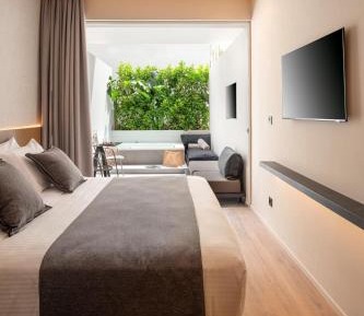 Double Room with Spa Bath