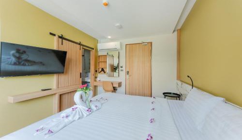 Deluxe King Room
