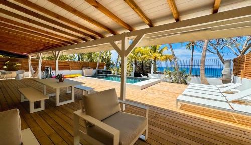 Villa - Beach Front
