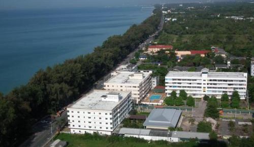 Studio Apartment with Sea View