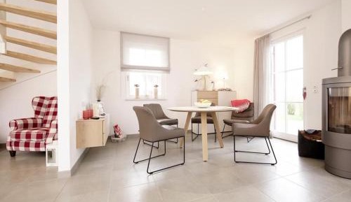 Three-Bedroom Apartment with Terrace