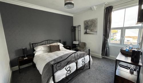 Double Room with Mountain View