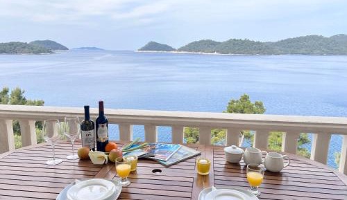 Studio with Sea View