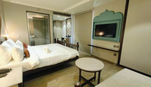 Deluxe Double Room with Balcony