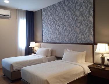 Superior Twin Room