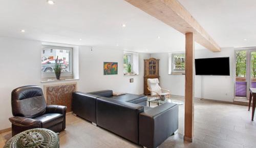 Superior One-Bedroom Apartment