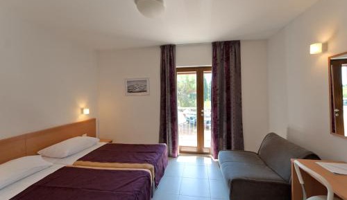 Standard Twin Room with Sofa