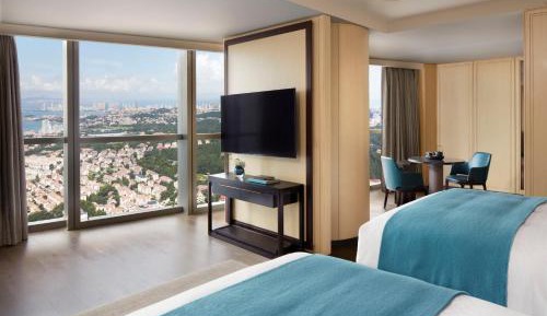 Grand Deluxe Twin Room with City View