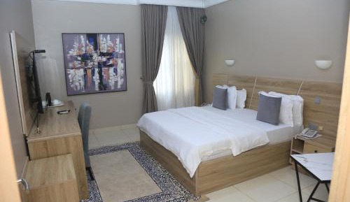 Standard King Room