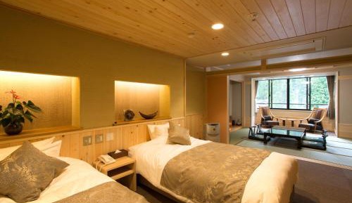 Deluxe Family Room