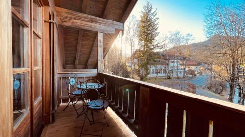 Apartment with Balcony