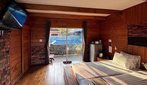 Deluxe Bungalow
