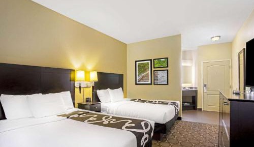 Double Room with Mobility/Hearing Impaired Access - Non-Smoking