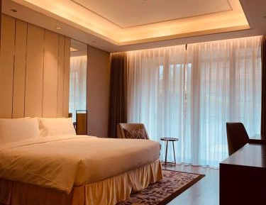 Three-Bedroom Executive