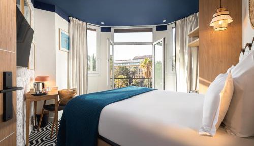 Double or Twin Room with Garden View