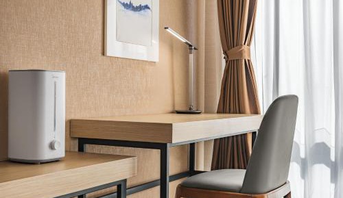 Deluxe King Room - Non-Smoking