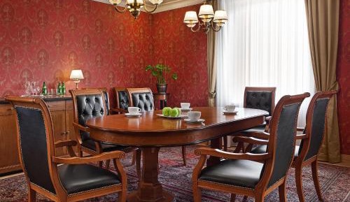 Executive King Suite