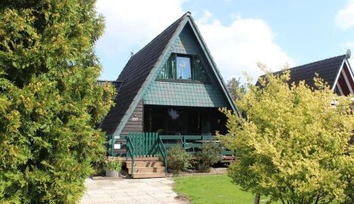Three-Bedroom Holiday Home 