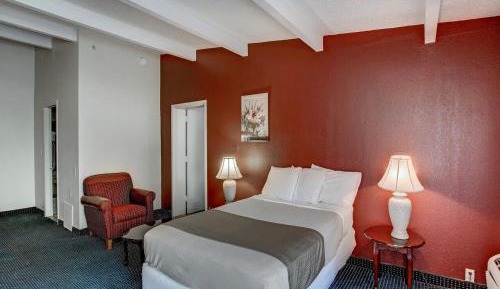 Queen Room
