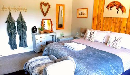 Double Room with Private Bathroom