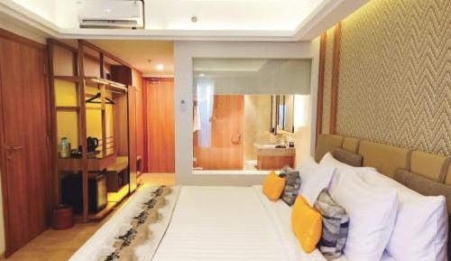 King Room with Mountain View
